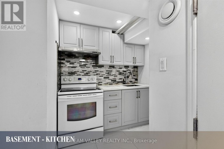 51 SLOLEY ROAD, Toronto (Cliffcrest), Ontario, M1M1C7