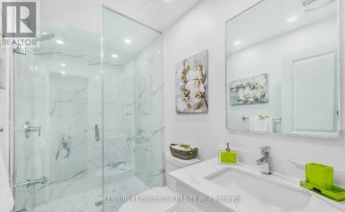 17 CHOPIN COURT Whitby (Lynde Creek) Ontario photo 12