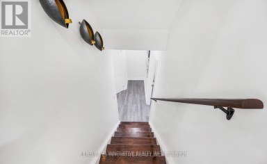 17 CHOPIN COURT Whitby (Lynde Creek) Ontario photo 5