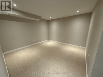 LOWER - 197 LANCASTER AVENUE Newmarket (Bristol-London) Ontario photo 7