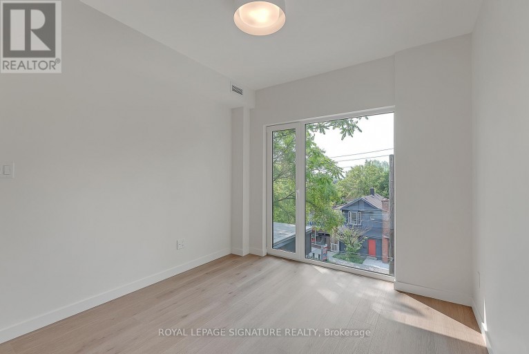 4 - 1254 DAVENPORT ROAD, Toronto (Corso Italia-Davenport), Ontario, M6H2G9