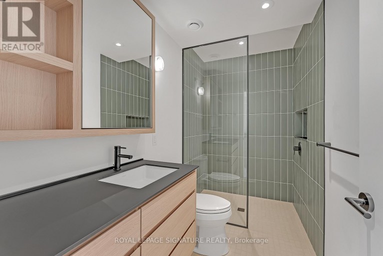 4 - 1254 DAVENPORT ROAD, Toronto (Corso Italia-Davenport), Ontario, M6H2G9
