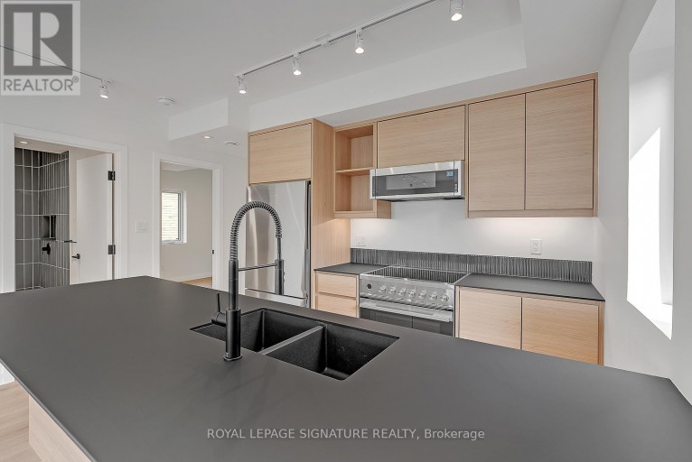 4 - 1254 DAVENPORT ROAD, Toronto (Corso Italia-Davenport), Ontario, M6H2G9
