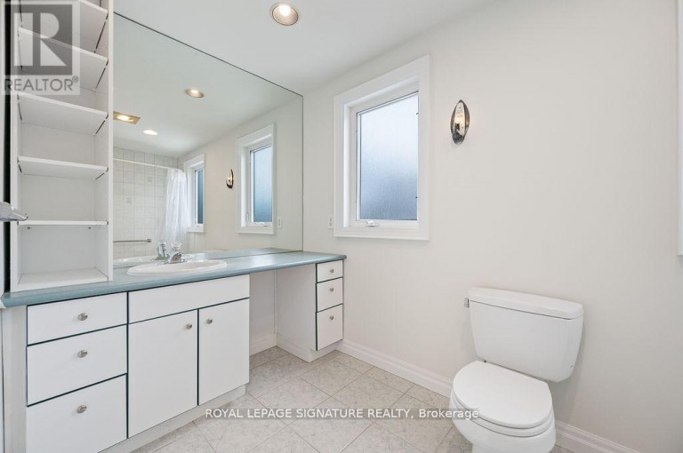 124 HOMEWOOD AVENUE, Toronto (Newtonbrook West), Ontario, M2M1K3