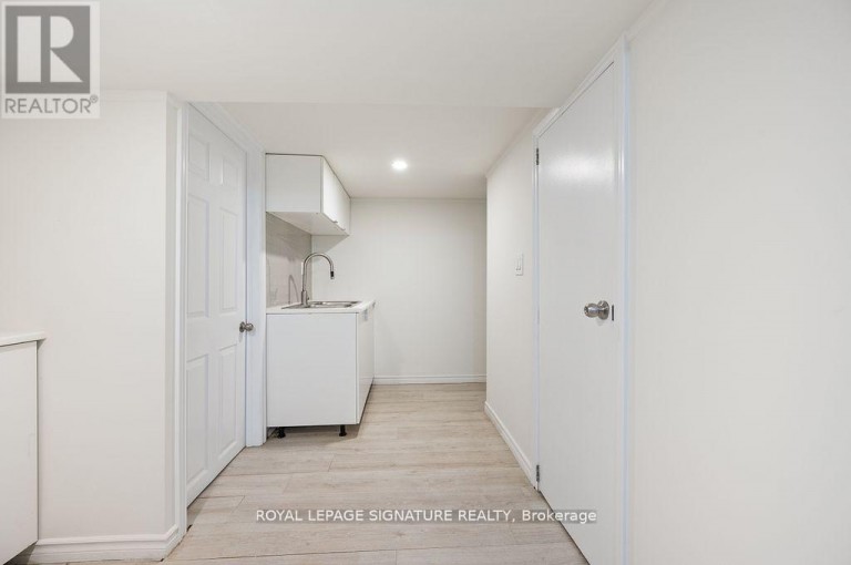 124 HOMEWOOD AVENUE, Toronto (Newtonbrook West), Ontario, M2M1K3