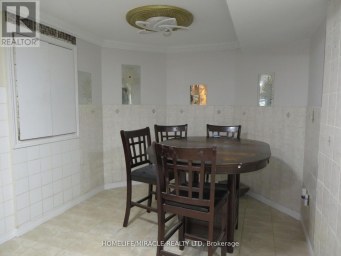 10 PINE BOUGH MANOR Richmond Hill (Devonsleigh) Ontario photo 7