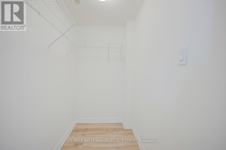 MAIN - 50 THORNBIRD CRESCENT, Brampton (Northwest Brampton), Ontario, L7A0B8