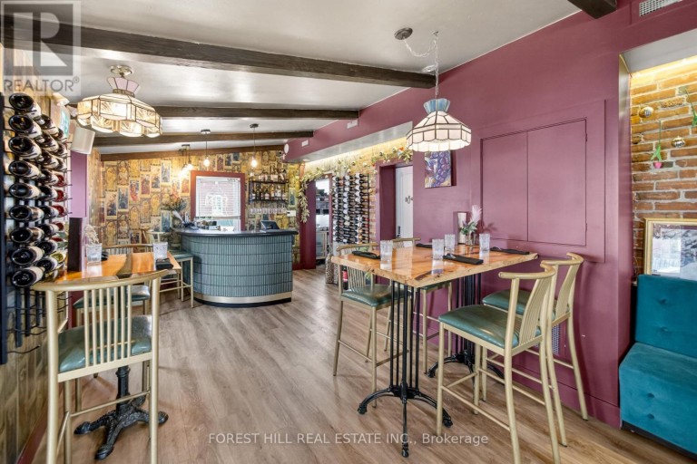 200 - 151 QUEEN STREET S, Mississauga (Streetsville), Ontario, L5M1L1