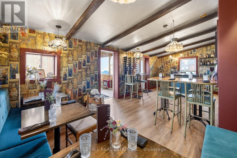 200 - 151 QUEEN STREET S, Mississauga (Streetsville), Ontario, L5M1L1