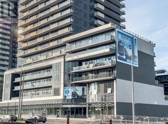 8 - 5105 HURONTARIO STREET Mississauga (Hurontario) Ontario photo 1
