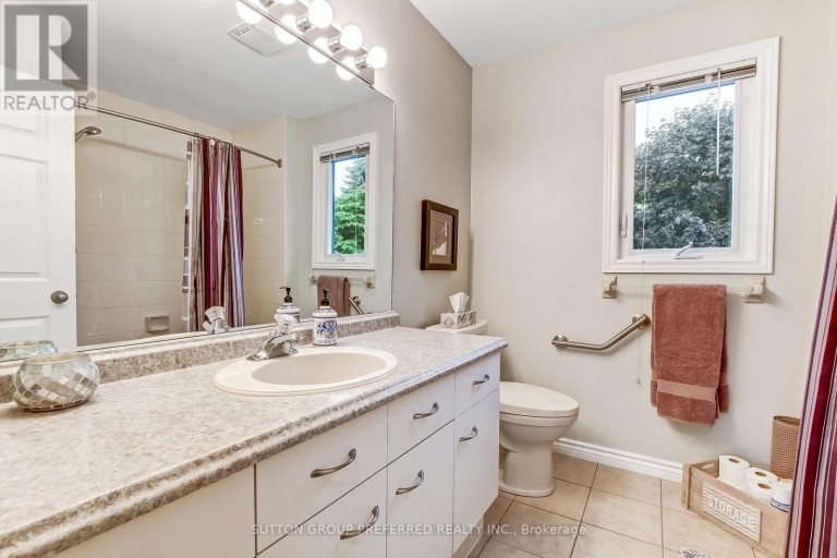 462 AMBLESIDE DRIVE, London North (North A), Ontario, N6G4W9