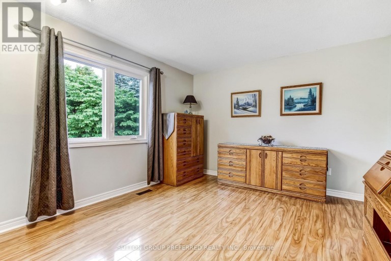 462 AMBLESIDE DRIVE, London North (North A), Ontario, N6G4W9