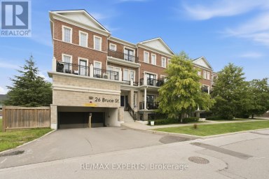 E09 - 26 BRUCE STREET Vaughan (East Woodbridge) Ontario photo 1