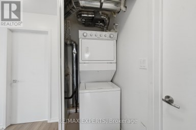 E09 - 26 BRUCE STREET Vaughan (East Woodbridge) Ontario photo 25