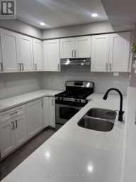 482 BUR OAK AVENUE Markham (Berczy) Ontario photo 2