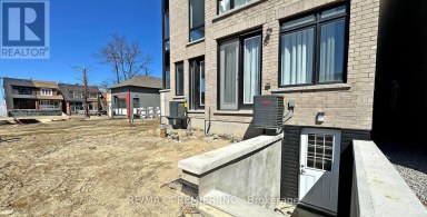 LOWER - 208 MCROBERTS AVENUE W Toronto (Corso Italia-Davenport) Ontario photo 19