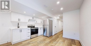 LOWER - 208 MCROBERTS AVENUE W Toronto (Corso Italia-Davenport) Ontario photo 5