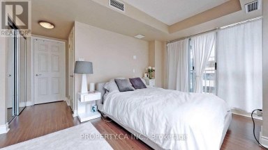 1110 - 80 CUMBERLAND STREET Toronto (Annex) Ontario photo 6