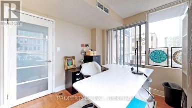 1110 - 80 CUMBERLAND STREET Toronto (Annex) Ontario photo 9
