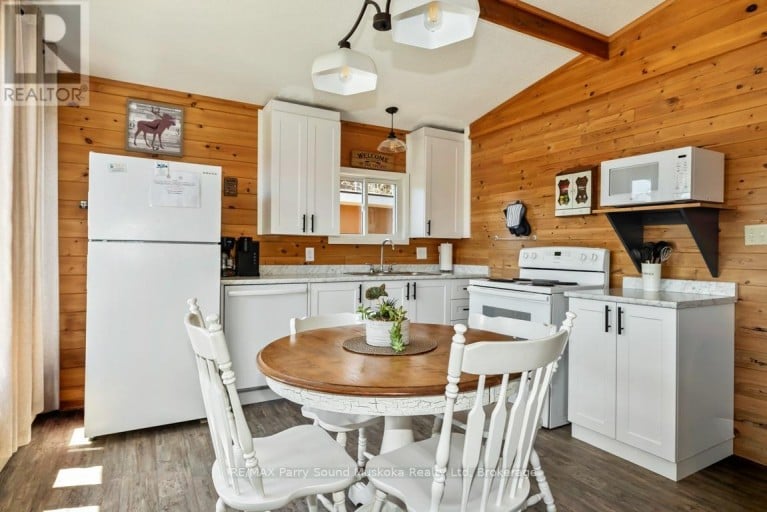 3 - 111 NORTH SHORE ROAD, The Archipelago (Archipelago North), Ontario, P0G1K0