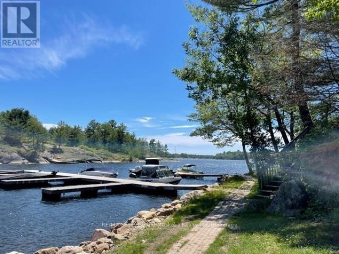 3 - 111 NORTH SHORE ROAD, The Archipelago (Archipelago North), Ontario, P0G1K0
