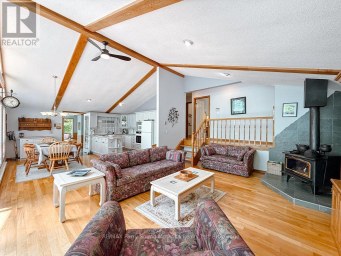 17 LIZZIE'S LANE McKellar Ontario photo 13