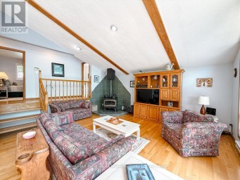 17 LIZZIE'S LANE McKellar Ontario photo 31