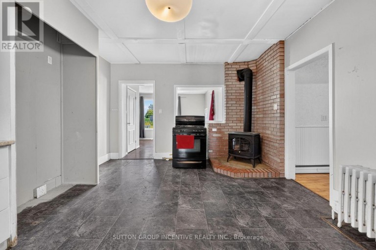 160 LAFONTAINE ROAD W, Tiny, Ontario, L9M0H1