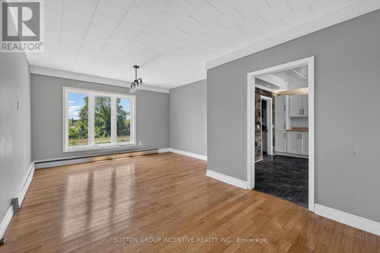 160 LAFONTAINE ROAD W, Tiny, Ontario, L9M0H1