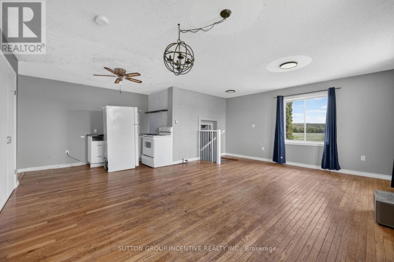 160 LAFONTAINE ROAD W, Tiny, Ontario, L9M0H1