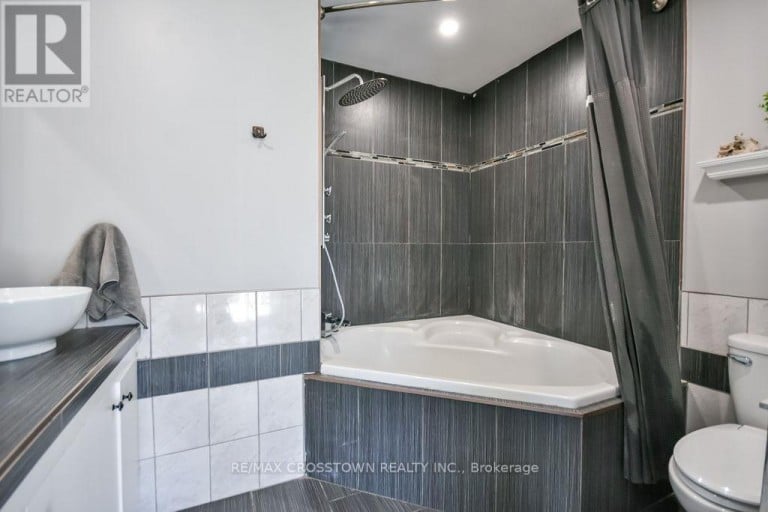 461 BARNES AVENUE, Tay (Port McNicoll), Ontario, L0K1R0