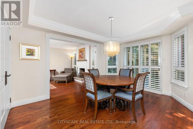112 MULHOLLAND DRIVE, Vaughan (Beverley Glen), Ontario, L4J7T8