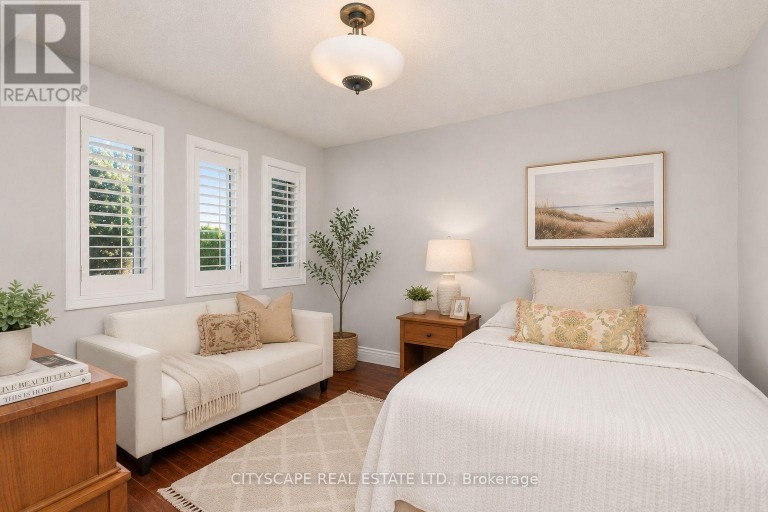 112 MULHOLLAND DRIVE, Vaughan (Beverley Glen), Ontario, L4J7T8