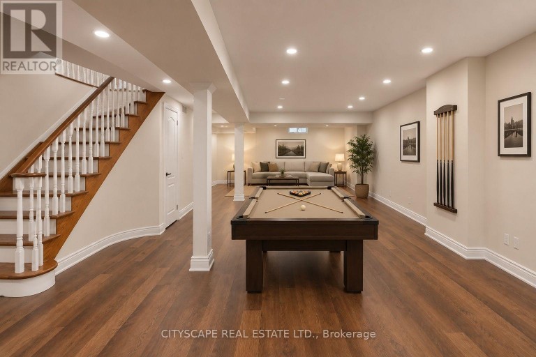 112 MULHOLLAND DRIVE, Vaughan (Beverley Glen), Ontario, L4J7T8