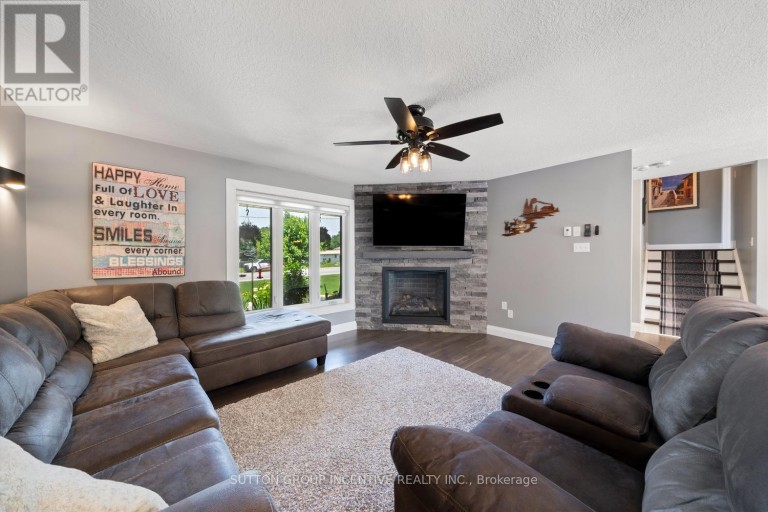 1277 SUNNIDALE ROAD, Springwater, Ontario, L4M4S4