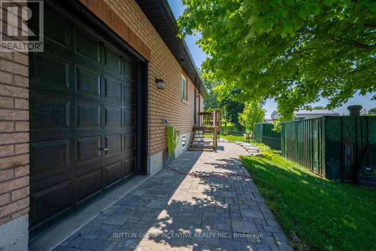 1277 SUNNIDALE ROAD, Springwater, Ontario, L4M4S4