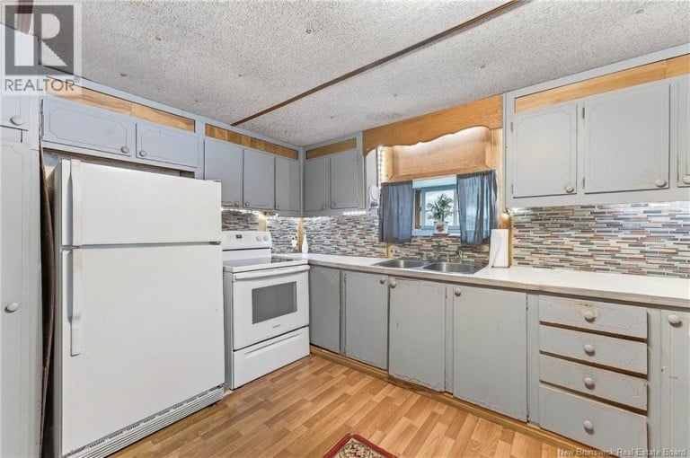 6 Parkwood Drive, St. Stephen, New Brunswick, E3L2W2