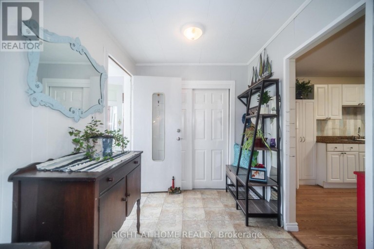 1007 FERRIER AVENUE, Innisfil (Lefroy), Ontario, L0L1W0