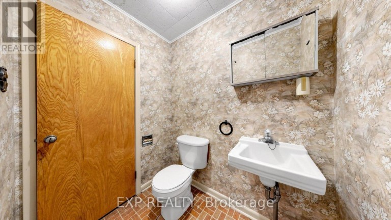 43 AMELIA STREET S, Barrie (Codrington), Ontario, L4M1M5