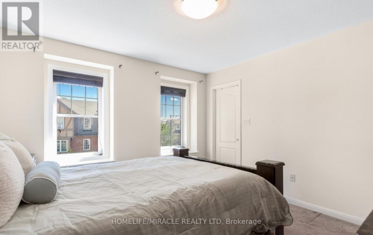 22 CROSSBILL ROAD, Brampton (Northwest Brampton), Ontario, L7A0S5