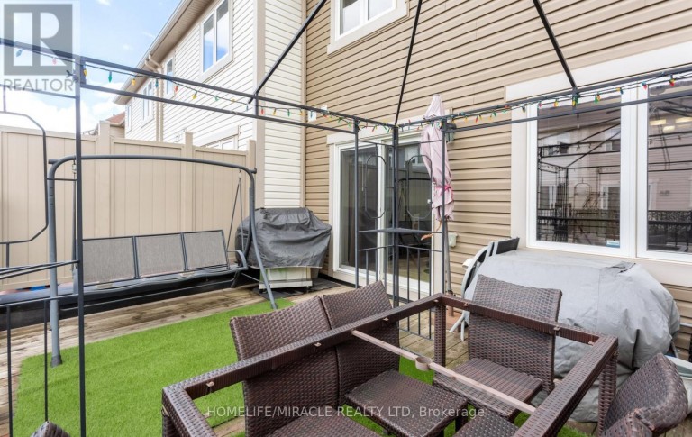 22 CROSSBILL ROAD, Brampton (Northwest Brampton), Ontario, L7A0S5