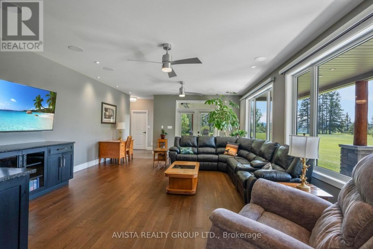 2422 BROADWAY AVE, Thunder Bay (Rosslyn Road), Ontario, P7K1K7