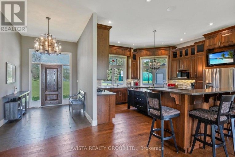2422 BROADWAY AVE, Thunder Bay (Rosslyn Road), Ontario, P7K1K7