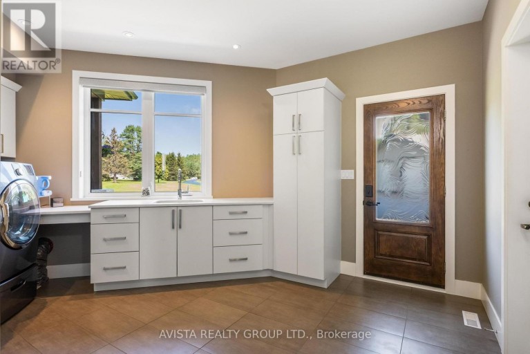 2422 BROADWAY AVE, Thunder Bay (Rosslyn Road), Ontario, P7K1K7