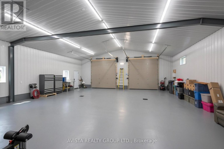 2422 BROADWAY AVE, Thunder Bay (Rosslyn Road), Ontario, P7K1K7