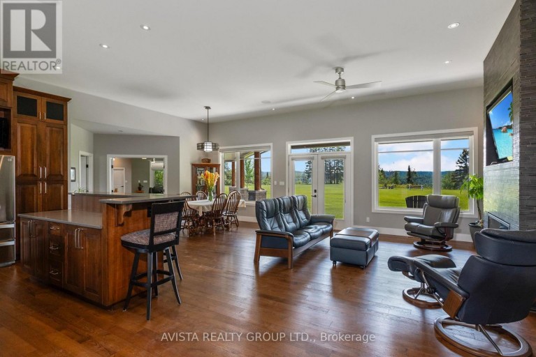 2422 BROADWAY AVE, Thunder Bay (Rosslyn Road), Ontario, P7K1K7