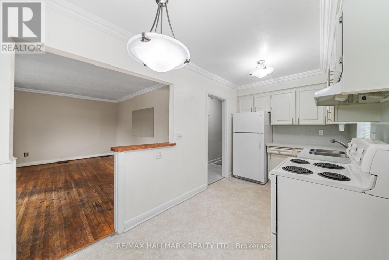 27 SUNRAY CRESCENT, Toronto (Downsview-Roding-CFB), Ontario, M3M2C4