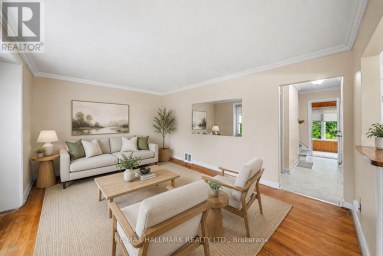 27 SUNRAY CRESCENT Toronto (Downsview-Roding-CFB) Ontario photo 2