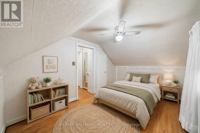 27 SUNRAY CRESCENT, Toronto (Downsview-Roding-CFB), Ontario, M3M2C4