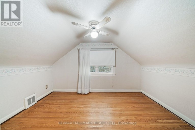 27 SUNRAY CRESCENT, Toronto (Downsview-Roding-CFB), Ontario, M3M2C4